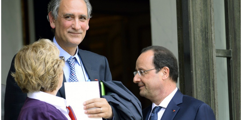 Geneviève Fioraso avec François Hollande et Jean-Loup Salzmann (c) AFP