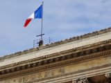 Le rebond de la bourse de Paris s'est largement évaporé mardi
