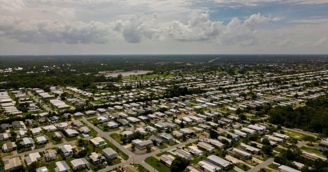 Les parcs de maisons mobiles : un investissement lucratif aux États-Unis