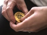 Les banques qui interdisent à leurs clients d’acheter les cryptomonnaies.. et les plus ouvertes