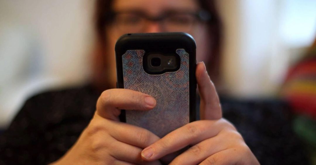 Comment se protéger contre les escroqueries sentimentales en ligne
