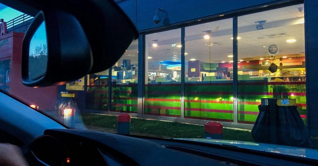 Les vacanciers français piégés par l’arnaque « à l’irlandaise » sur les aires d’autoroute