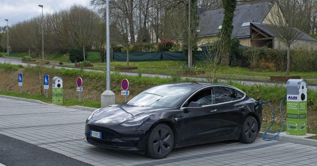 La dépréciation accélérée des Tesla bouleverse le marché de l’occasion en France